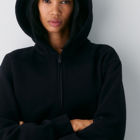 Aritzia Cozy Fleece Perfect Zip Up Hoodie Black Size Small - Picture 8 of 16